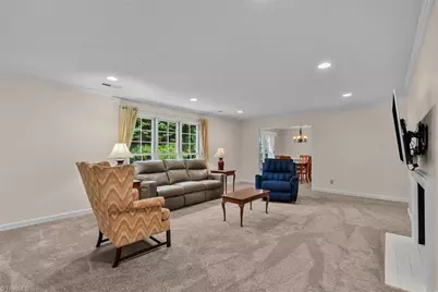 1055 Foothills Drive, Kernersville, NC 27284 - Photo 7