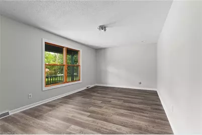 3630 Kinghill Drive, Winston-Salem, NC 27105 - Photo 5