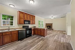 1706 Whites Mill Rd, High Point, NC 27265 - Photo 17