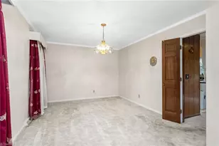 1609 Regency Dr, Burlington, NC 27215 - Photo 13