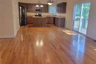 424 Southern Woods Dr, Winston-Salem, NC 27107 - Photo 9