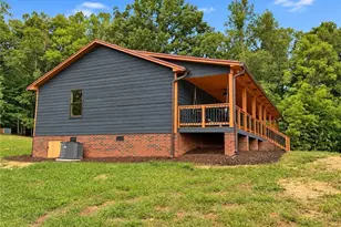 526 Hoover Mountain Rd, Purlear, NC 286 - Photo 23