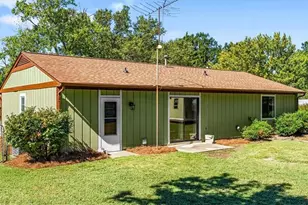 2703 Lamroc Rd, Greensboro, NC 27407 - Photo 9