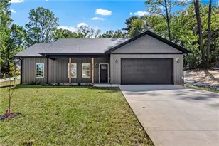 2328 Summerlin St, Winston-Salem, NC 27103 - Photo 1