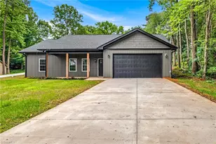 2328 Summerlin St, Winston-Salem, NC 27103 - Photo 1
