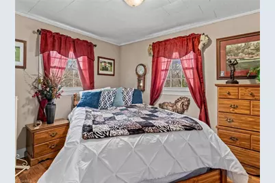 911 Banner Street, Mount Airy, NC 27030 - Photo 17