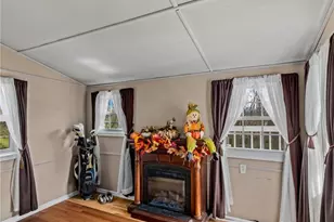 911 Banner St, Mount Airy, NC 27030 - Photo 13
