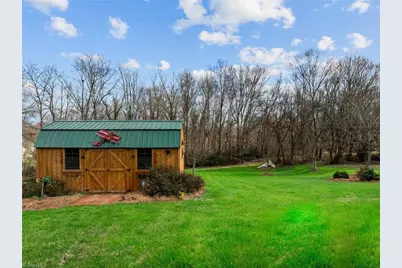 911 Banner Street, Mount Airy, NC 27030 - Photo 23