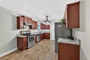 2308 Edgewood Ave, Burlington, NC 27215 - Photo 5