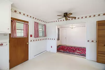 553 E Ridge Avenue, Liberty, NC 27298 - Photo 17
