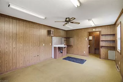 553 E Ridge Avenue, Liberty, NC 27298 - Photo 27