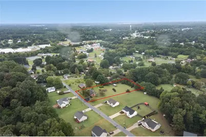 553 E Ridge Avenue, Liberty, NC 27298 - Photo 39