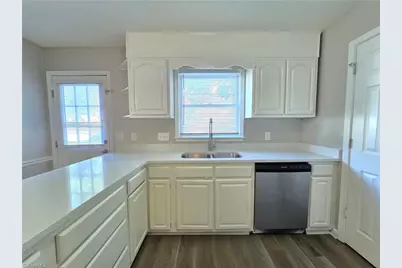 6509 River Hills Drive, Greensboro, NC 27410 - Photo 13
