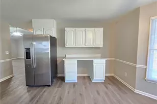 6509 River Hills Dr, Greensboro, NC 27410 - Photo 9