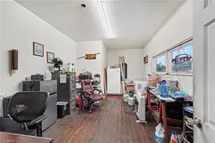 427 Gene Hairston St, Madison, NC 27025 - Photo 3