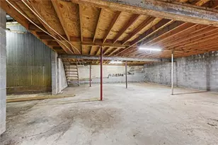 427 Gene Hairston St, Madison, NC 27025 - Photo 23