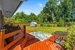 2004 Queens Ct, Greensboro, NC 27408 - Photo 31
