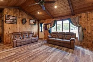1098 Red Brush Rd, Mount Airy, NC 27030 - Photo 7