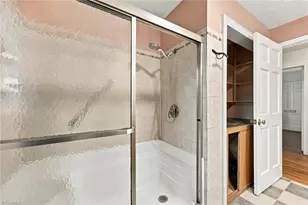 505 Overbrook Dr, High Point, NC 27262 - Photo 23