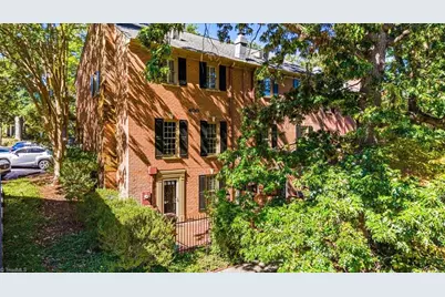 400 Fisher Park Circle #E, Greensboro, NC 27401 - Photo 29