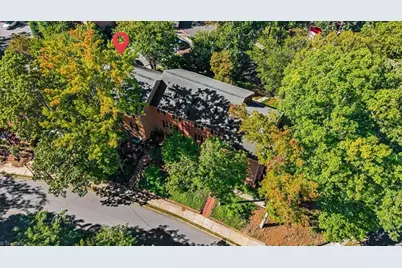 400 Fisher Park Circle #E, Greensboro, NC 27401 - Photo 33