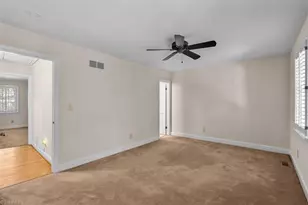 400 Fisher Park Cir, Greensboro, NC 27401 - Photo 13