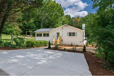 1301 Watson Avenue, Winston-Salem, NC 27103 - Photo 5
