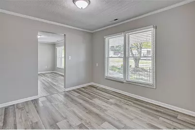 200 W Balfour Avenue, Asheboro, NC 27203 - Photo 5