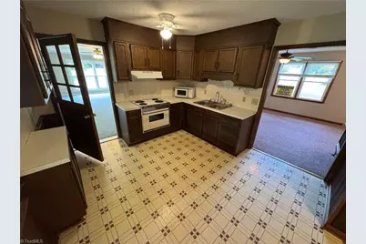 704 Bailey Road, Winston-Salem, NC 27107 - Photo 3