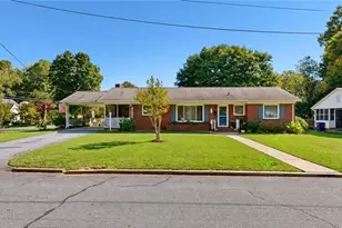 1401 Eldorada Rd, Winston-Salem, NC 27103 - Photo 3