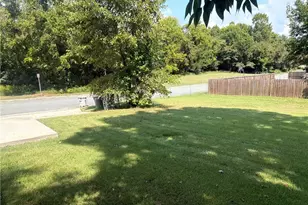 3903 Bears Creek Rd, Greensboro, NC 27406 - Photo 15