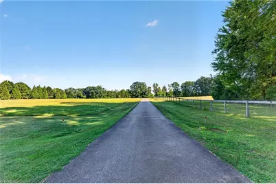 1512 Oak Ridge Road, Kernersville, NC 27284 - Photo 15