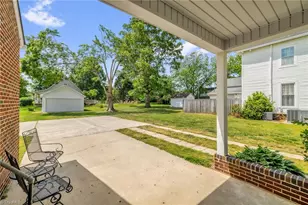 318 S Fayetteville St, Liberty, NC 27298 - Photo 5
