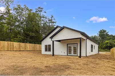 5236 Shattalon Drive, Winston-Salem, NC 27106 - Photo 17