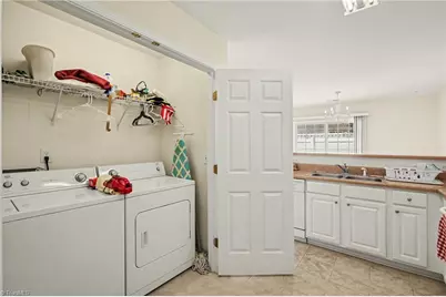 6001 Holland Park Lane, High Point, NC 27265 - Photo 27
