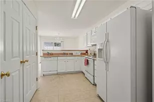 6001 Holland Park Ln, High Point, NC 27265 - Photo 17