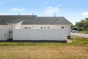 6001 Holland Park Ln, High Point, NC 27265 - Photo 29
