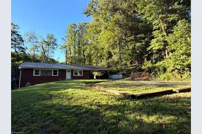 326 Prospect Drive, North Wilkesboro, NC 28659 - Photo 3