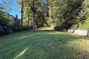 326 Prospect Dr, North Wilkesboro, NC 28659 - Photo 17