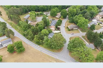 5404 North Oaks Drive, Greensboro, NC 27455 - Photo 31