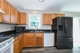 113 Justin Ct, Burlington, NC 27217 - Photo 11