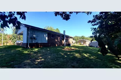 141 Eleanor Avenue, Mount Airy, NC 27030 - Photo 15