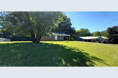 141 Eleanor Avenue, Mount Airy, NC 27030 - Photo 3