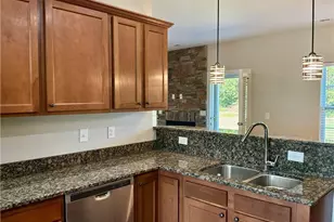 4404 Morning Ridge Ln, Winston-Salem, NC 27101 - Photo 9