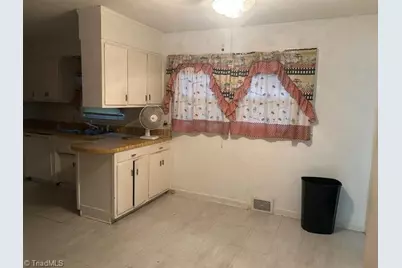 1127 Biltmore Avenue, High Point, NC 27260 - Photo 5