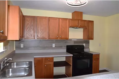 2719 Alpha Street, High Point, NC 27263 - Photo 7
