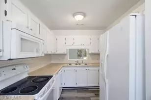 5907 King Charles Ct, Winston-Salem, NC 27012 - Photo 19