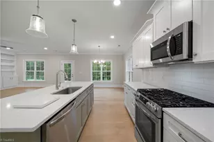 261 Avian Ln, Winston-Salem, NC 27127 - Photo 17