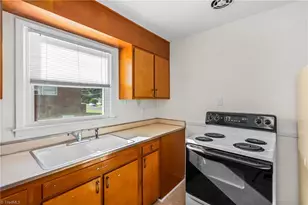 105 Cassell St, Winston-Salem, NC 27127 - Photo 11