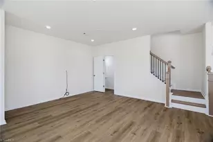 3727 Feltham Ln, Greensboro, NC 27282 - Photo 7